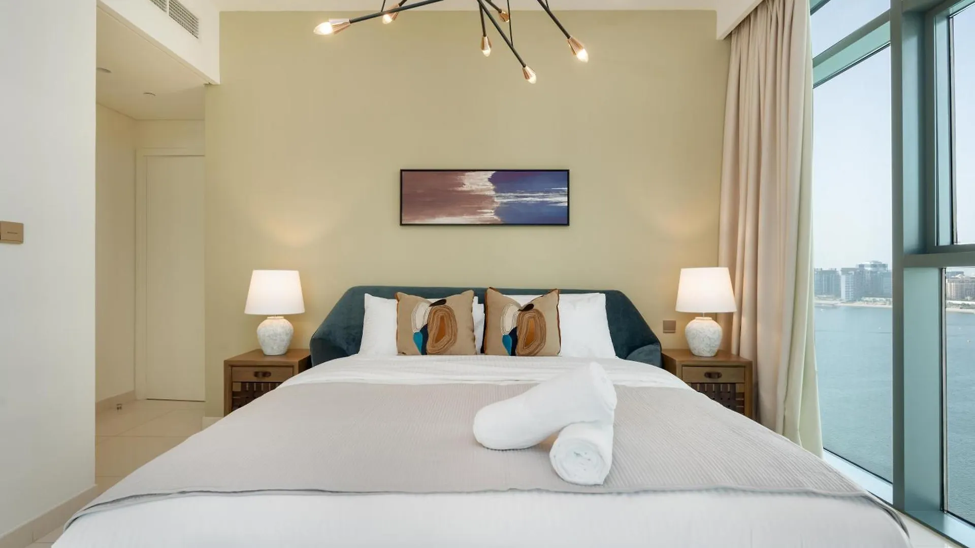 Beach Vista 1 - Beachfront Stunning - Full Sea Views Dubai 0*,