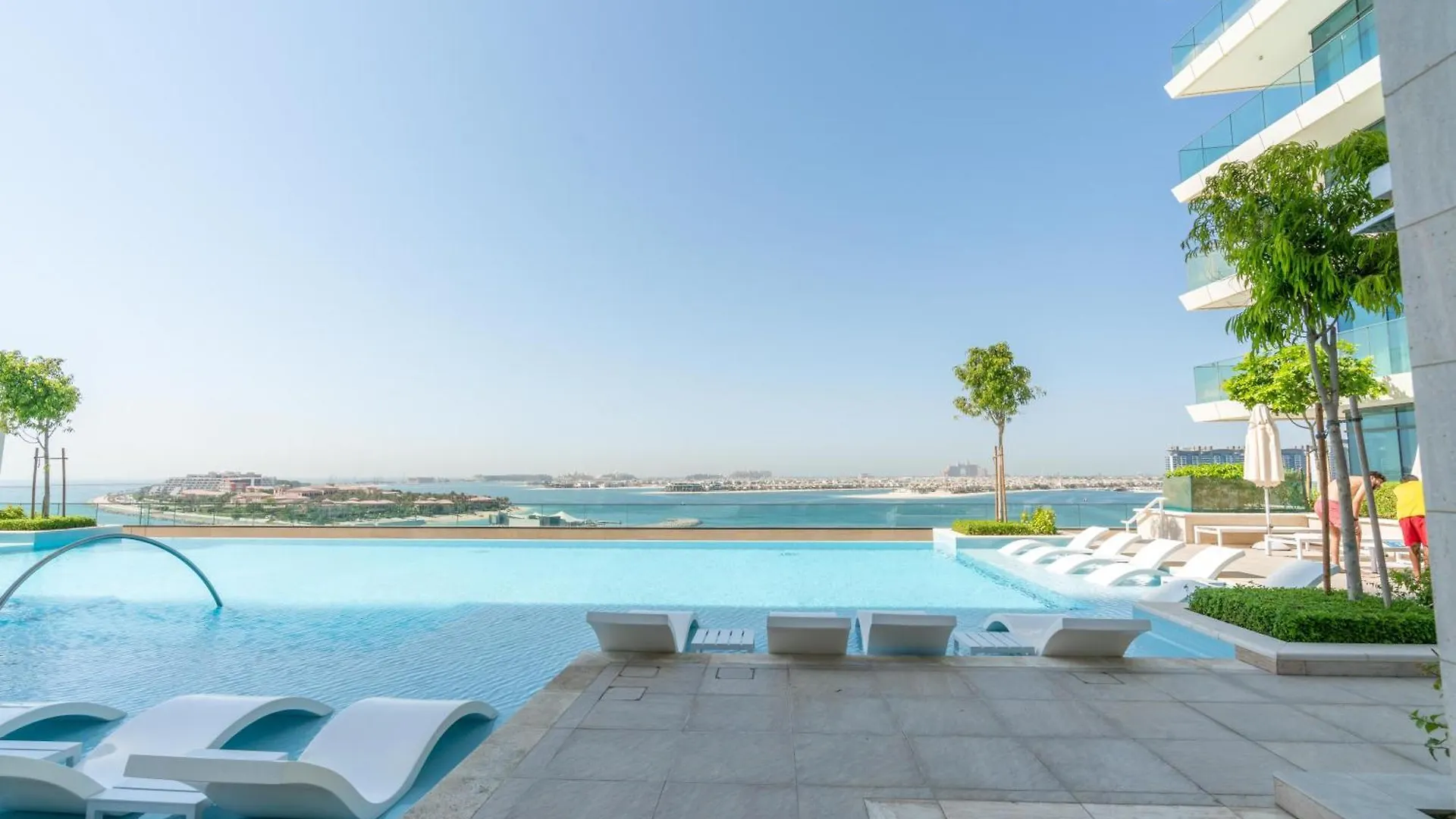 Beach Vista 1 - Beachfront Stunning - Full Sea Views Dubai Apartment